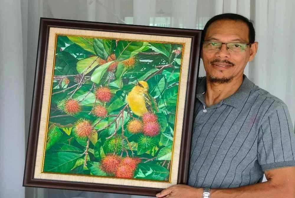 Hussin aktif menghasilkan karya selepas bersara sekitar 2014.