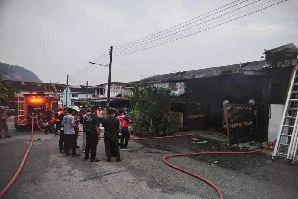 Operasi memadam kebakaran tamat sepenuhnya jam 8 pagi.