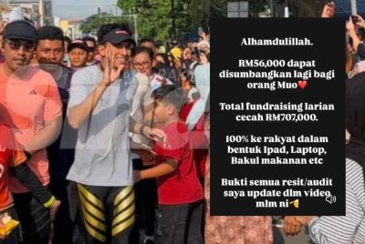 Syed Saddiq disambut penduduk selepas menamatkan Misi Larian Kesyukuran dari Istana Kehakiman di Putrajaya menuju ke Muar pada Julai lalu.