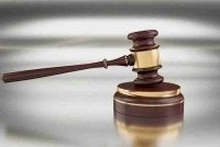 Seorang pemandu van pelancong didenda RM12,000 selepas mengaku bersalah atas pertuduhan menganiaya dua anak tiri lelakinya dengan menampar pipi serta memukul menggunakan anak lesung batu dan seterika, bulan lepas. Gambar hiasan 