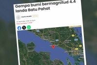 Laporan Sinar Harian mengenai kejadian gempa bumi lemah bermagnitud 4.4 di Perairan Batu Pahat pada petang Selasa. 