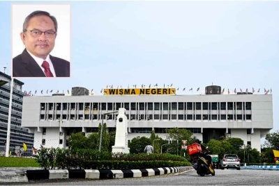 Sistem perlembagaan di Negeri Sembilan begitu kompleks kerana ia turut membabitkan Undang Yang Empat dan Dewan Keadilan dan Undang Negeri Sembilan (DKU). Gambar kecil: Nik Ahmad Kamal