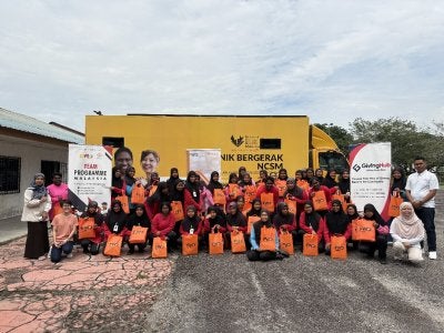 Penerima geran kebajikan FWD x GivingHub 2025 telah menikmati pelbagai manfaat menerusi program celik kewangan, demonstrasi masakan sihat dan saringan kesihatan yang dijalankan.