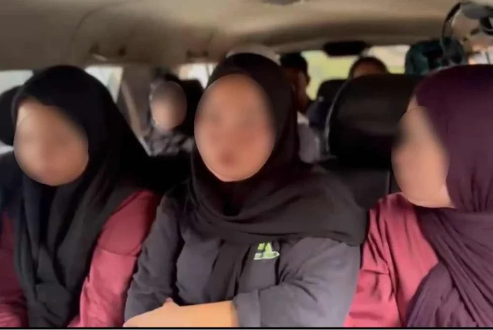 Antara warga asing yang ditahan JIM dalam operasi khas pada Isnin.
