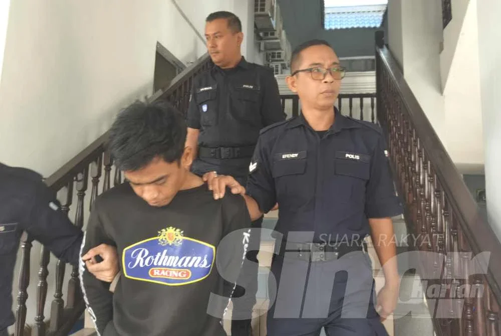Seorang tukang mesin rumput dipenjara 11 bulan selepas mengaku bersalah mencabul jiran yang sedang tidur dan penyalahgunaan dadah.