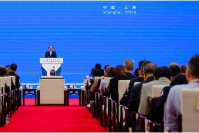 Perdana Menteri tiba Shanghai pada Selasa untuk lawatan kerja tiga hari ke Shanghai dan Hangzhou
