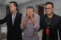 Bekas Ketua Pegawai Operasi (COO) Lembaga Tabung Haji (TH), Datuk Adi Azuan Abdul Ghani didakwa atas tiga pertuduhan menerima kos pengubahsuaian tiga rumah lebih RM302,000, sembilan tahun lalu. Foto fail Bernama.