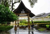 Mangsa ditemukan terbaring di bawah sebuah pondok di di Taman Rekreasi Persisiran Sungai Raja di Alor Setar pada Rabu. - Foto: Polis Kota Setar