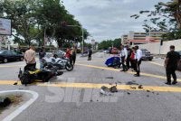 Anggota trafik IPD Ipoh mengalami kecederaan selepas dilanggar pemandu kereta dipercayai di bawah pengaruh dadah dalam kejadian di Jalan Panglima Bukit Gantang Wahab di sini pada Khamis.