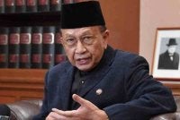Rais Yatim bakal didakwa di Mahkamah Sesyen Ayer Keroh pada Jumaat.