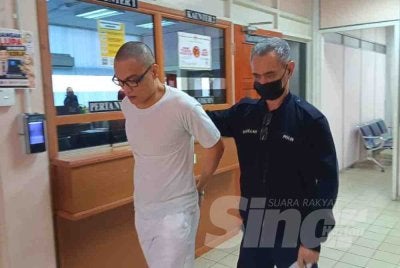 Tertuduh ketika hadir di Mahkamah Tawau.
