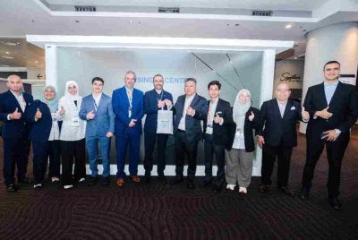 Bubbles O2 dan Kinza memeterai persefahaman awal sempena Pameran Halal Antarabangsa Malaysia (MIHAS) 2026 di Pusat Pameran dan Perdagangan Antarabangsa Malaysia (MITEC).