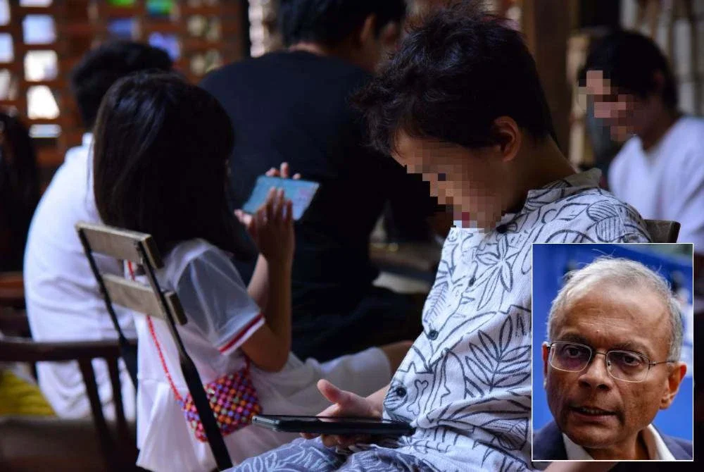 Dr Rajen (gambar kecil) berkata, ramai ibu bapa mengambil jalan mudah dengan memberikan gajet untuk membuatkan anak senyap namun akibatnya mereka menjadi ketagih dan merana. Foto hiasan