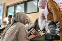 Fadhlina (kiri) turut berkongsi kedukaan ketika bertemu keluarga mangsa di hospital. Gambar kecil: Muhammad Idlan Fareeq 