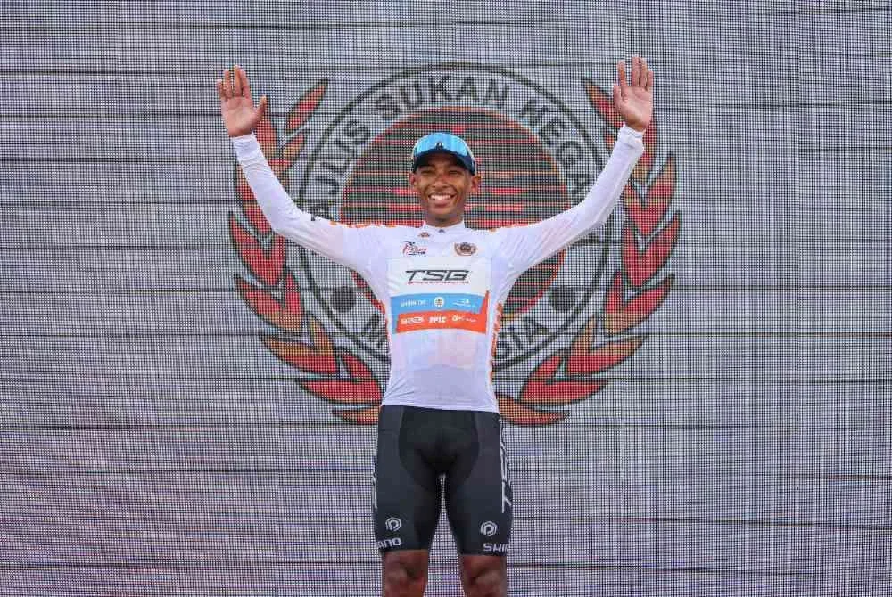 Muhammad Nur Aiman dinobatkan sebagai Best Asia Rider pada peringkat 1 bermula di Shah Alam, Selangor dan tamat di Kampar dengan jarak keseluruhan sejauh 193 km sempena LTdL Malaysia 2026 di Kampar, Perak hari ini.