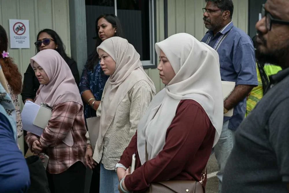 Banjir Nepal: Wisma Putra bincang langkah perundangan, pentadbiran bersama waris 55 rakyat Malaysia Banjir Nepal: Wisma Putra bincang langkah perundangan, pentadbiran bersama waris 55 rakyat Malaysia