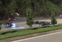 Tangkap layar video tular kemalangan membabitkan tiga motosikal berhampiran Terminal Sentral Kuantan (TSK), Jalan Pintasan Kuantan awal pagi Ahad.