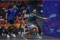 Aksi Eain Yow (kanan) ketika menentang wakil India, Abhay Singh pada aksi final perseorangan lelaki Sukan Asia Aichi-Nagoya 2026 di Nagoya Kinjo Futo Arena. - FOTO: Bernama