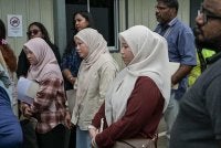 Pertemuan secara tertutup bersama wakil kerajaan itu memberi ruang kepada keluarga mendapatkan perkembangan terkini mengenai usaha pencarian serta penjelasan mengenai proses pengesahan dan pengenalpastian mangsa. Foto Bernama