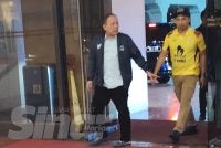 Ismail tiba di bangunan WTC Kuala Lumpur, dipercayai bagi menghadiri pertemuan bersama ADUN BN.