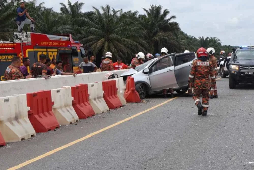 Orang ramai yang mempunyai maklumat berkaitan kejadian diminta tampil membantu siasatan dengan menghubungi IPD Gua Musang di talian 09-912 1222.