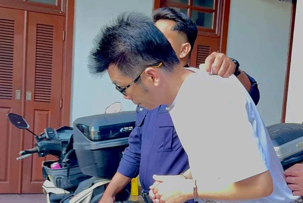 Tertuduh mengaku tidak bersalah dan mohon dibicarakan.