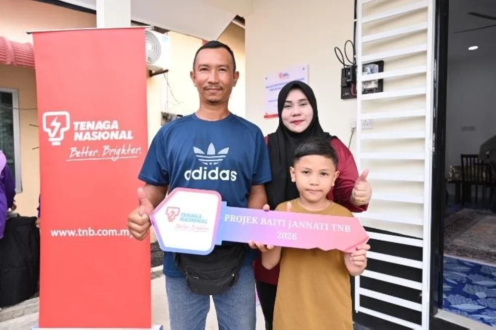 Shamshul Khomar Ismail bersama keluarga kini menikmati kediaman yang lebih selesa dan kondusif selepas menerima rumah baharu mereka pada 15 September 2026 di bawah Projek Baiti Jannati.