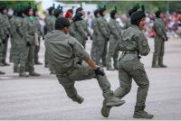 Gelagat pelatih Agensi Kawalan dan Perlindungan Sempadan Malaysia (AKPS) membuat persembahan pada Majlis Tamat Latihan Kursus Asas Pegawai AKPS Siri 1/2026 di Pusat Latihan Polis (PULAPOL) Segamat.