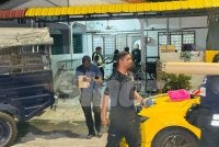 Seorang wanita ditahan polis selepas dipercayai menikam ibunya sehingga maut dalam kejadian di sebuah rumah di Taman Wang, Menglembu pada Ahad.