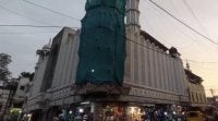 Bantahan itu tertumpu pada bahagian masjid yang berada dalam jajaran jalan yang akan dilebarkan kepada 15m.