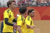 Skuas sepak takraw negara bangkit daripada ketinggalan untuk menewaskan Filipina 2-1 pada separuh akhir acara regu Sukan Asia Aichi-Nagoya 2026. Foto Stadium Astro