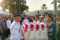 Jenazah Dr Hasmah tiba di Pusara Negara, Presint 20 Putrajaya pada Isnin.