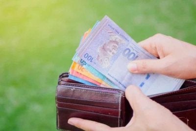 Data terkini DOSM menunjukkan purata gaji dan upah bulanan warganegara meningkat 4.1 peratus kepada RM3,803 pada 2025 berbanding RM3,652 pada 2024. Gambar hiasan