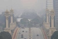 Sebanyak 31 kawasan mencatatkan bacaan IPU tidak sihat setakat jam 12.30 tengah hari pada Selasa. - Foto: Bernama