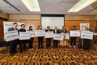 Rosle (enam dari kiri) dan Dr Leena (tiga dari kanan) bersama rakan strategik sempena penganjuran INTAC 2026 di KLCC bermula Jumaat ini.