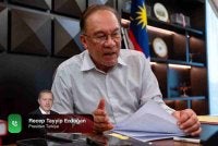 Anwar berbual melalui telefon dengan sahabat beliau yang juga Presiden Türkiye, Recep Tayyip Erdoğan. Foto: Facebook Anwar Ibrahim 