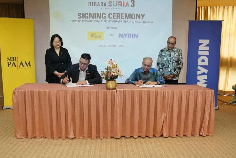 Sekitar majlis menandatangani 'term sheet' antara Mydin dan Seri Pajam Development.