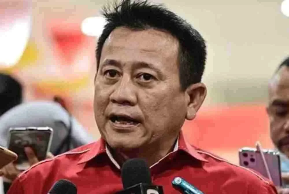 Isu logo PN: RoS perlu berhati-hati dengan helah Pas – Tun Faisal Isu logo PN: RoS perlu berhati-hati dengan helah Pas – Tun Faisal