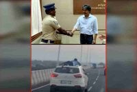 Aksi keberanian Velmurugan diberi penghargaan oleh Vijay. Foto: Agensi 