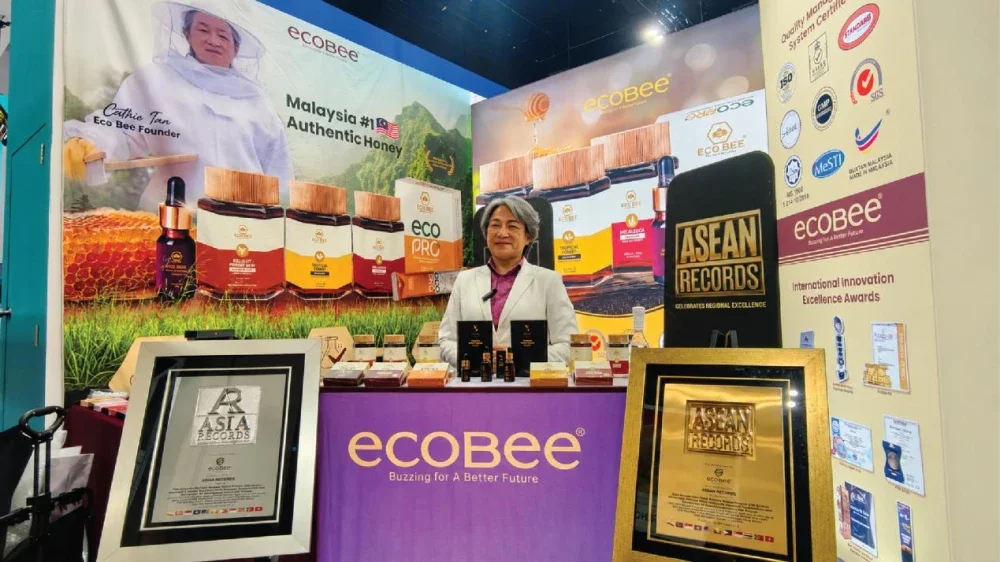 ECO Bee Biotech cipta sejarah, rai pengiktirafan ASIA dan ASEAN Records ECO Bee Biotech cipta sejarah, rai pengiktirafan ASIA dan ASEAN Records