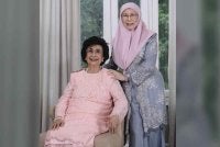 Latar belakang yang sama sebagai doktor memberi ruang kepada kedua-duanya untuk lebih mudah berkongsi pandangan dan mengeratkan hubungan. Foto: Majalah Keluarga