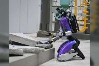 Robot AI akan mengambil alih tugas rutin, kerja yang memerlukan tenaga fizikal atau tugas membahayakan manusia. - Foto Agensi