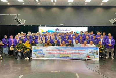 Sekolah Tinggi Ekonomi (STIE) Bangkinang ketika membuat lawatan di Karangkraf