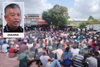 JIM menggempur warga asing kawasan di sekitar 'bus stand Klang' baru-baru ini.