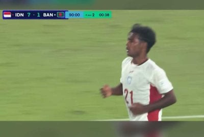 Masa tambahan yang bertukar dari dua minit ke tujuh minit mencetuskan persoalan.