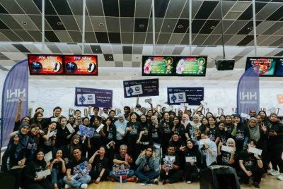 Kira-kira 70 peserta terdiri daripada wakil media, pasukan IHH Healthcare Malaysia serta wakil enam hospital IHH di Kuala Lumpur menyertai program ‘Strike in Motion’ Media Bowling Engagement 2026.