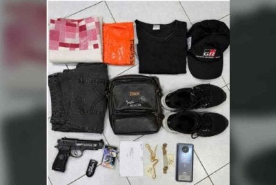 Barangan yang dirampas bagi membantu siasatan lanjut.