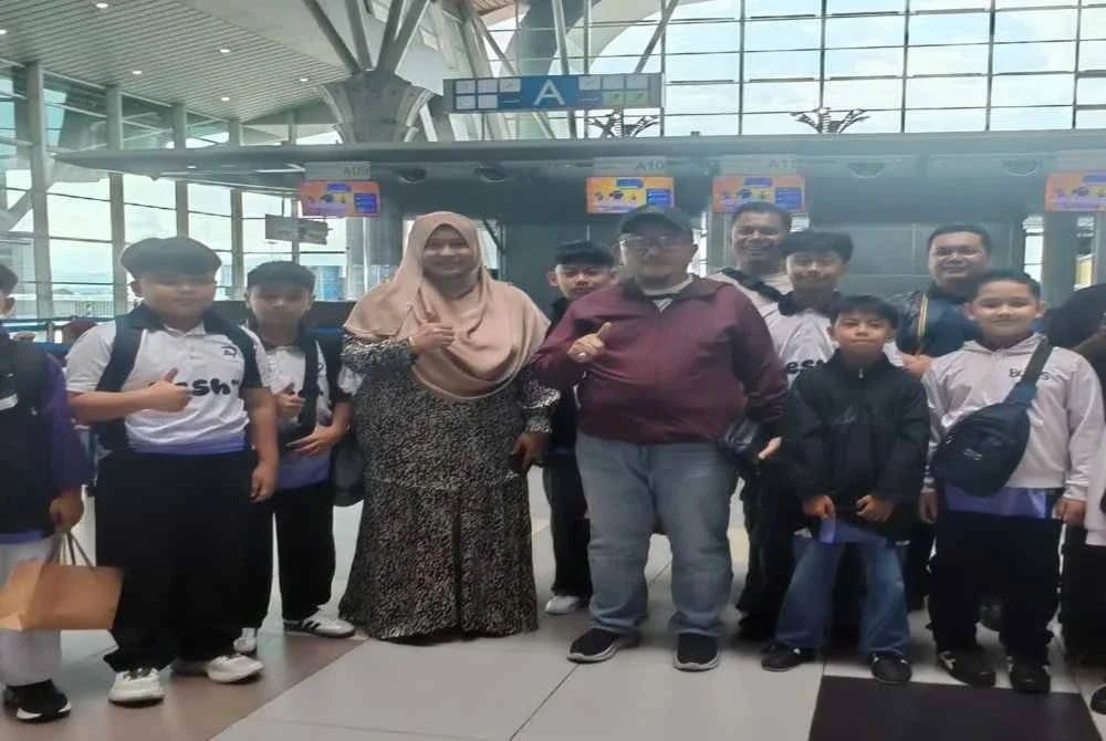 Mat Bali (tiga dari kanan) bersama pelajar KAFA Sabah bakal menggegarkan pentas menerusi Festival Nasyid Majlis Ihtifal Ilmi Sekolah Rendah Agama (MIISRA) Peringkat Kebangsaan Kali Ke-12 di Selangor.