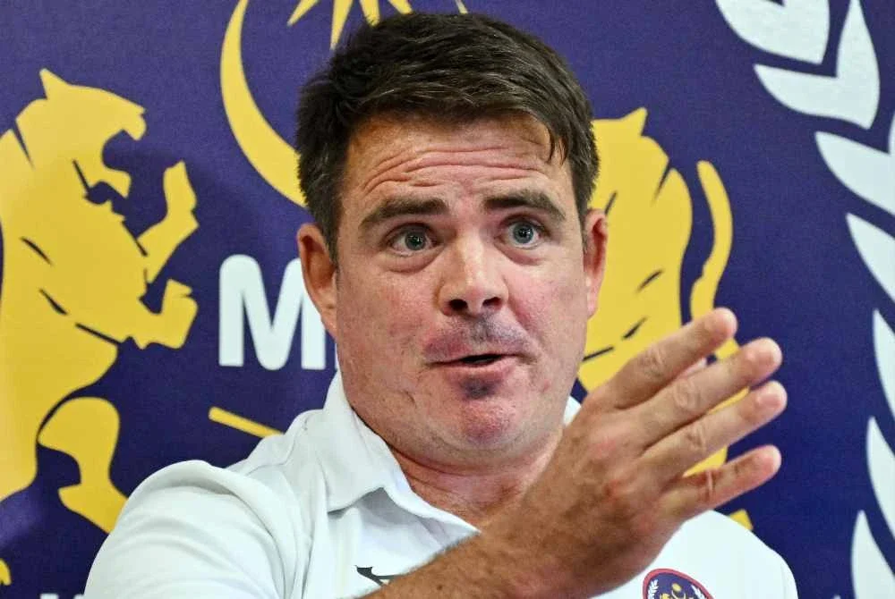 Carolan kesal Malaysia hadiahkan penalti sudut mudah kepada India Carolan kesal Malaysia hadiahkan penalti sudut mudah kepada India