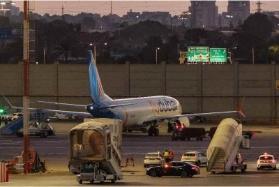 Siasatan UAE berhubung insiden kekerasan dalam penerbangan Flydubai awal minggu ini mendapati pembantu juruterbang melakukan 'aksi pengganas' dengan menyerang kapten menggunakan kapak kecemasan - Foto: AFP